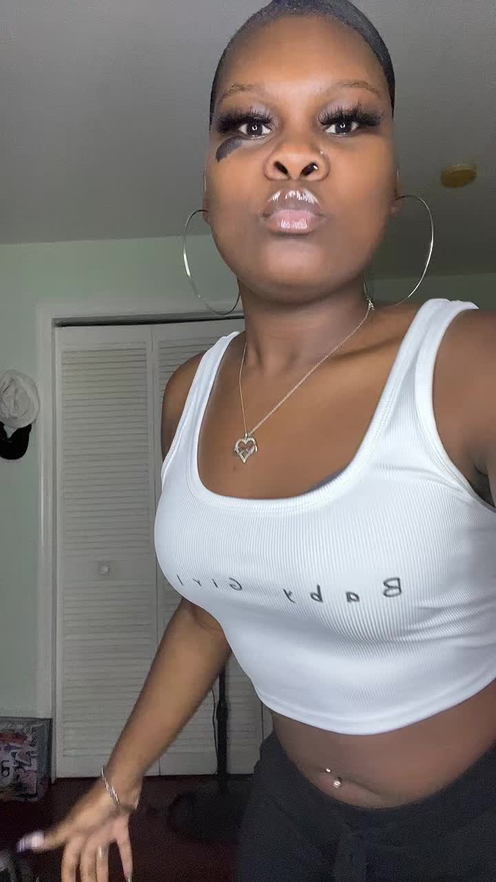 @TaniyahR