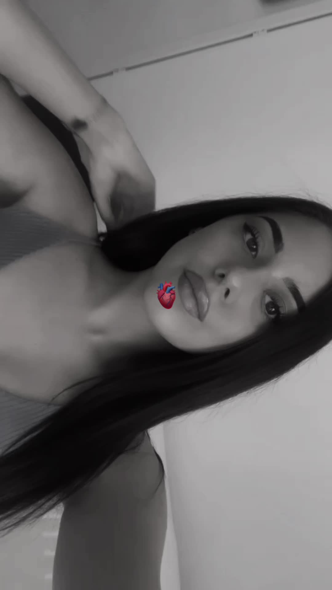 @rebeee