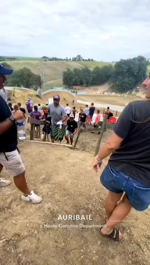 @dada
