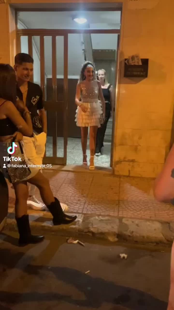 @😈