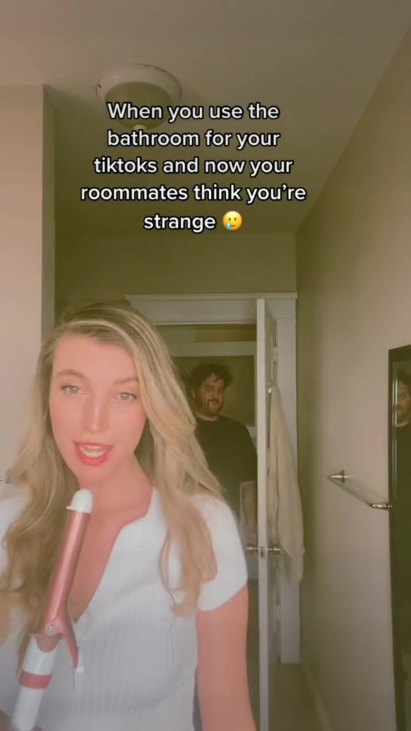 @yourfriendlyfoxx
