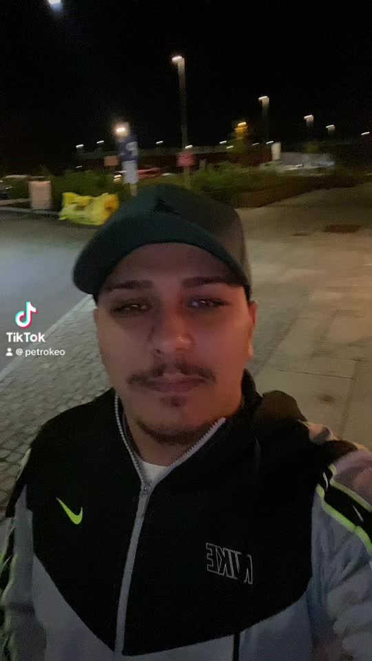 @Petro Keo