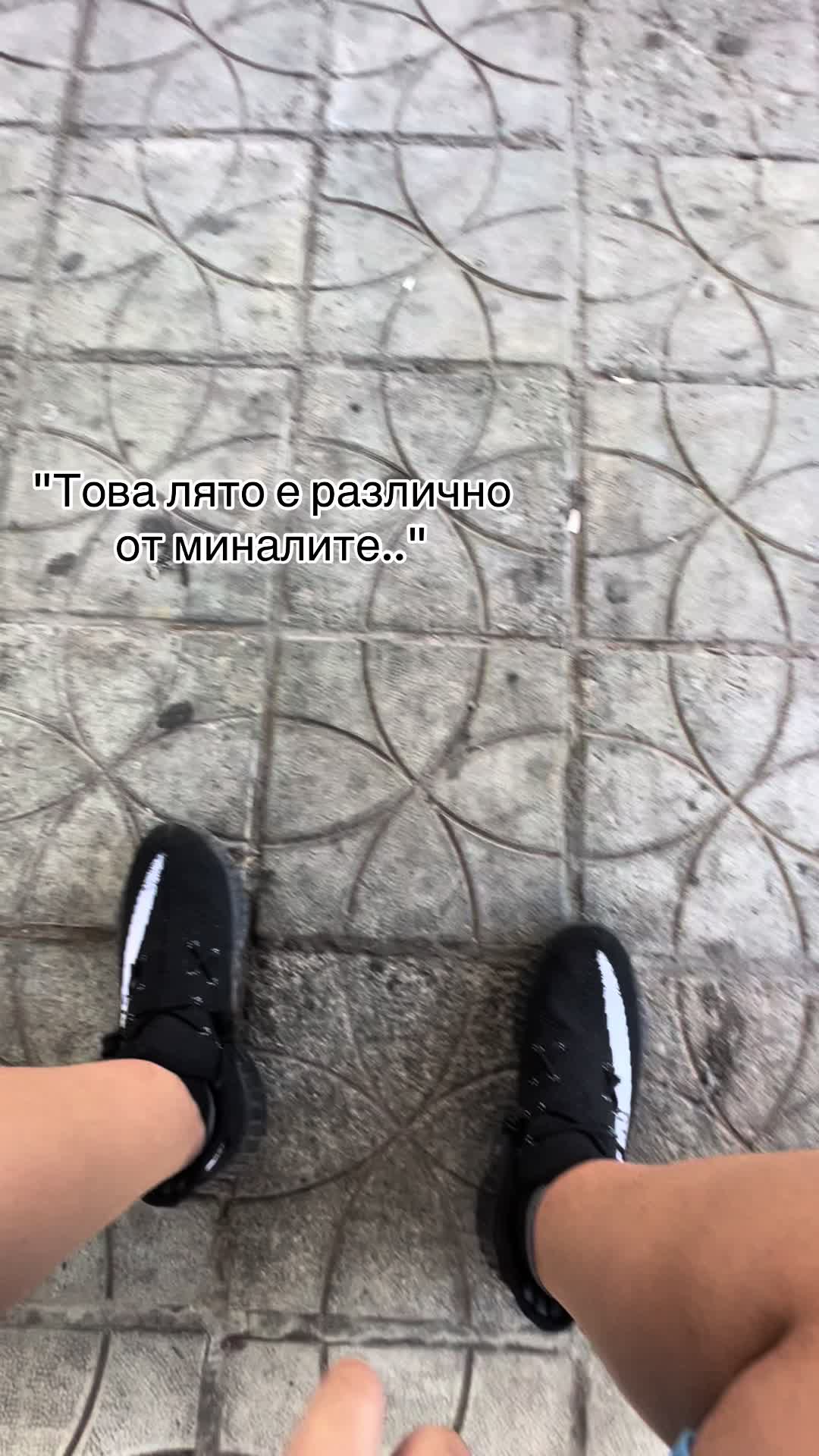 @🎭