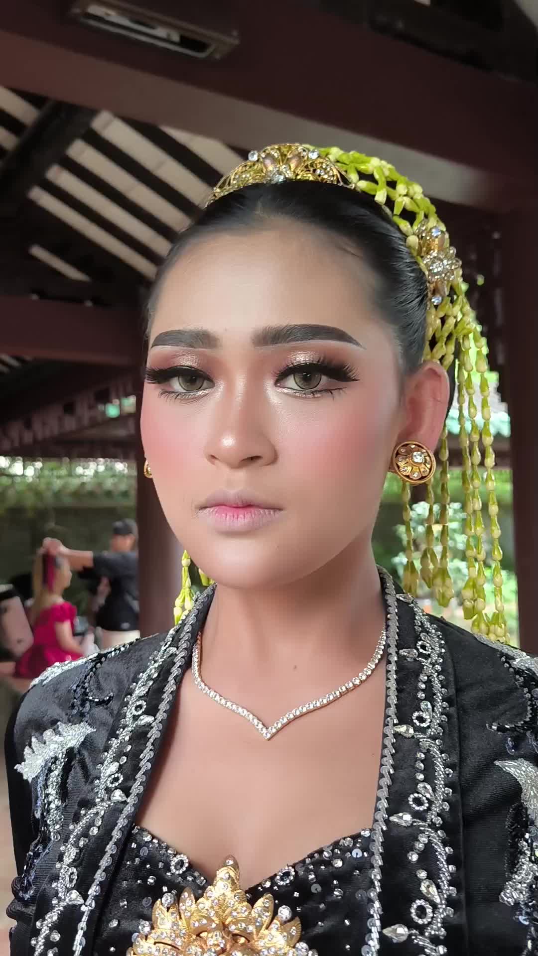 @MUA GALAK 🇭🇰🇮🇩