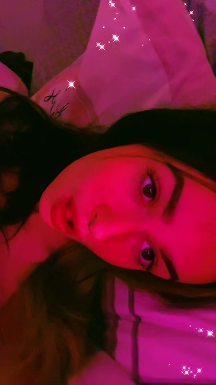 @rachel👽🖤