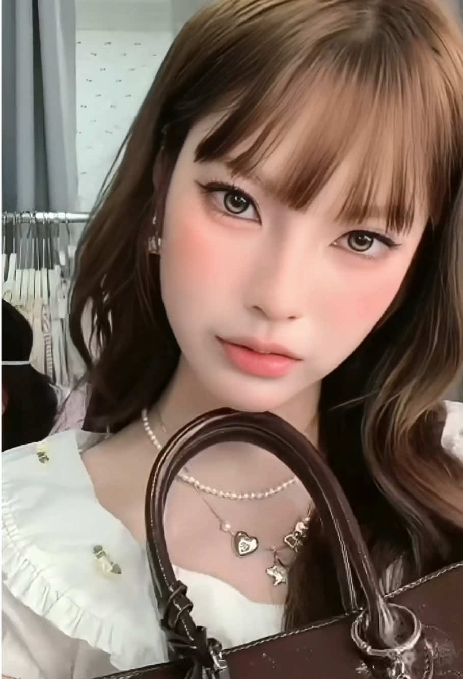 @somsom