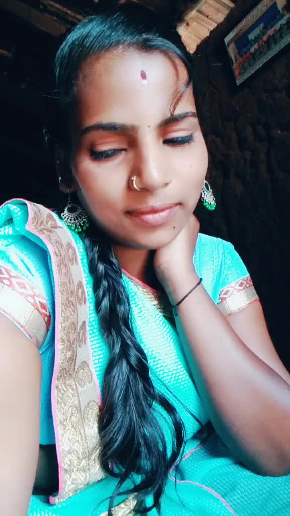 @😍smiling queen 😍