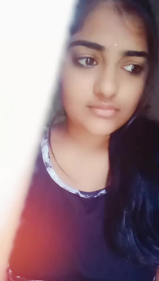 @👑Varsha_Chowdary👑