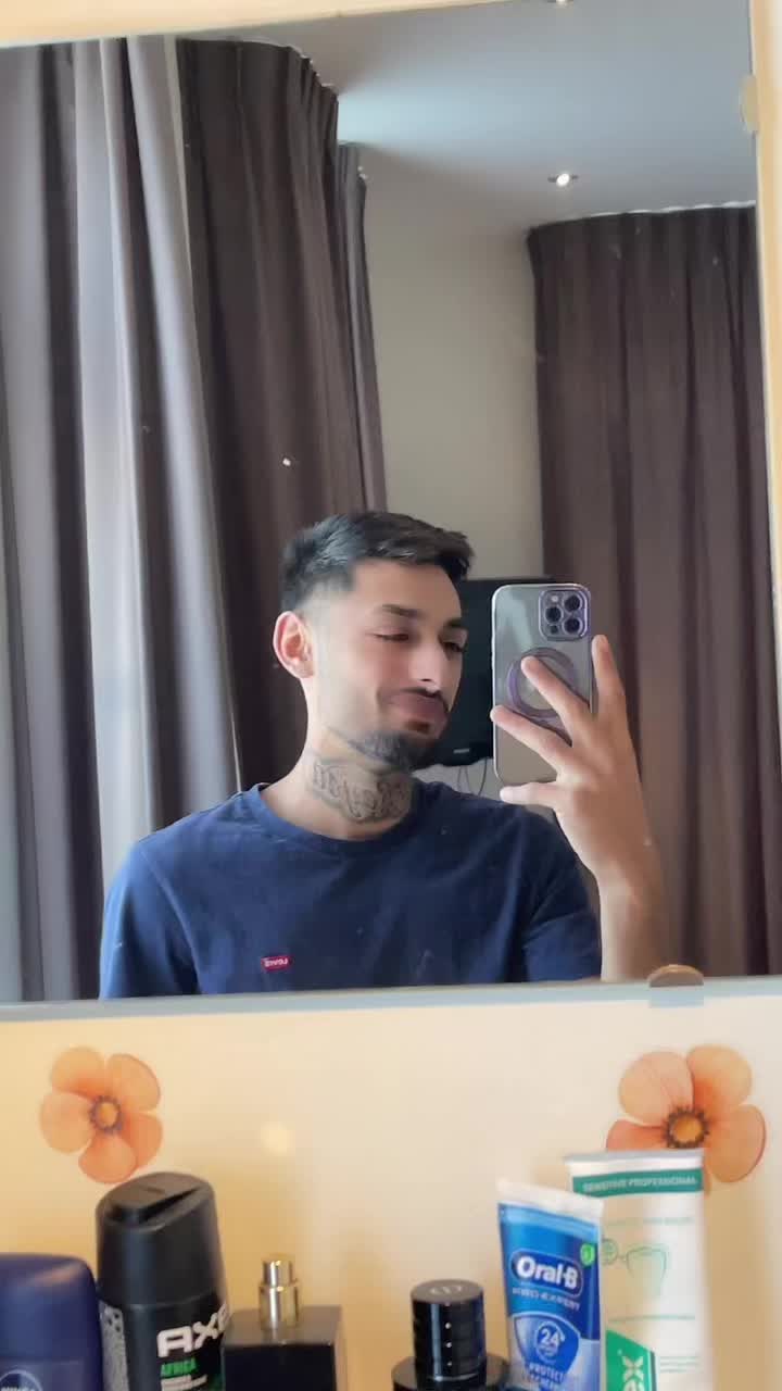 @Roby._.a15