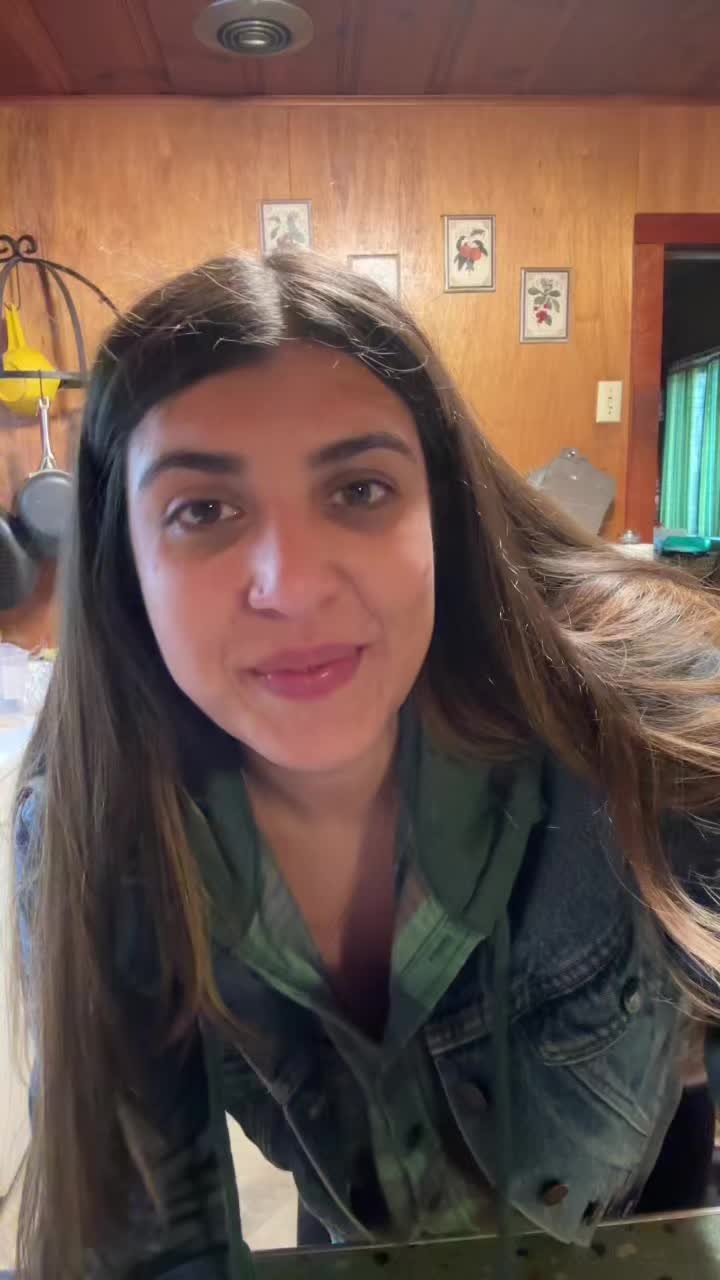 @erikalaughalot