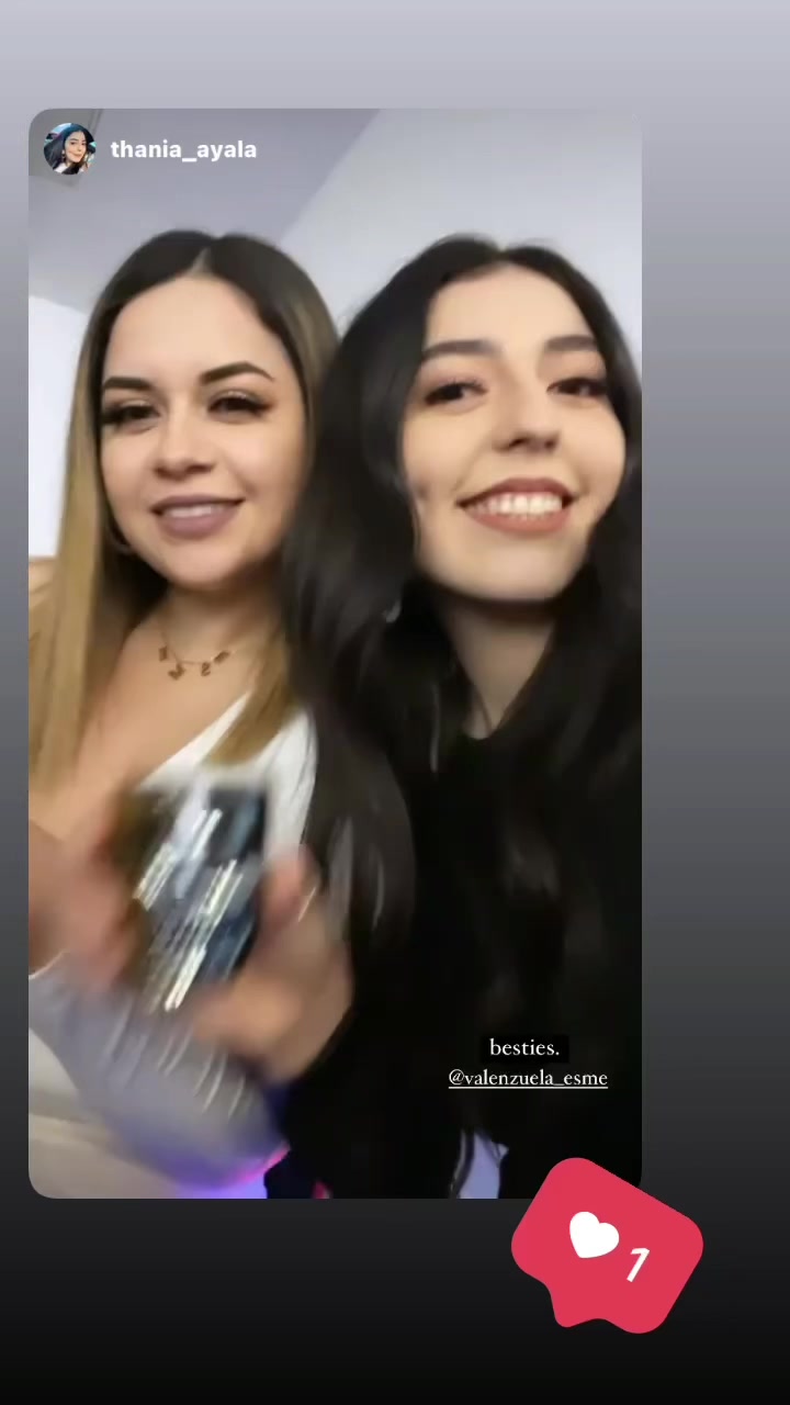 @Esme🍒