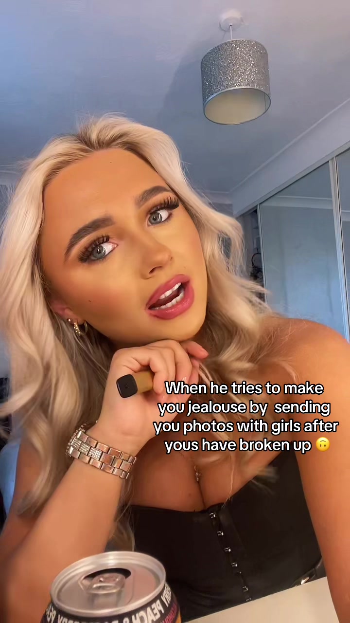 @sarahmilligan_