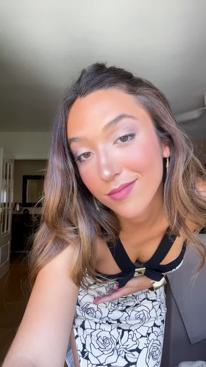 @daniela
