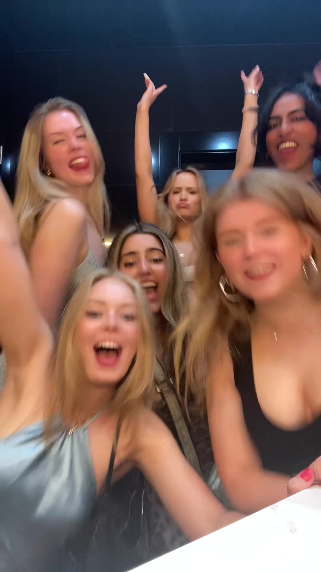 @Kira