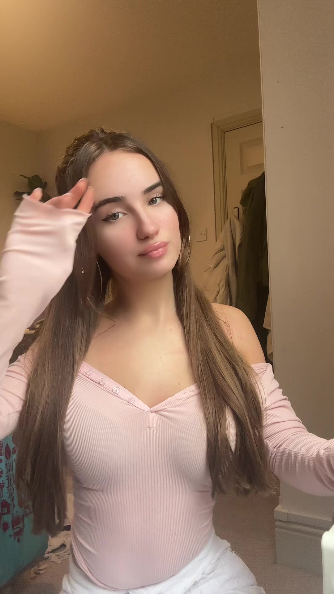 @Ava
