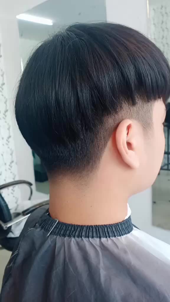 @Lhyka