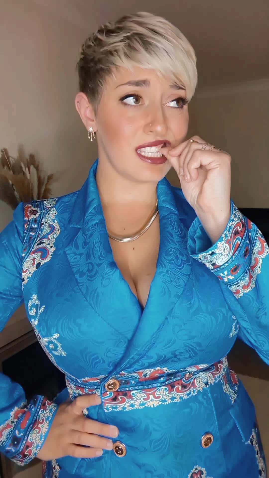 @TheLilPixie 💜