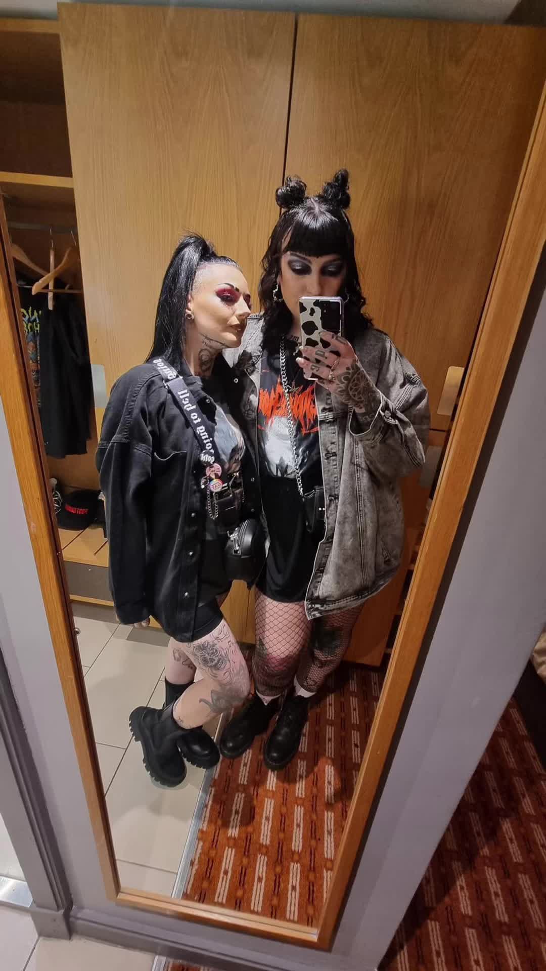 @Antisocialbutterfly🖤🌈