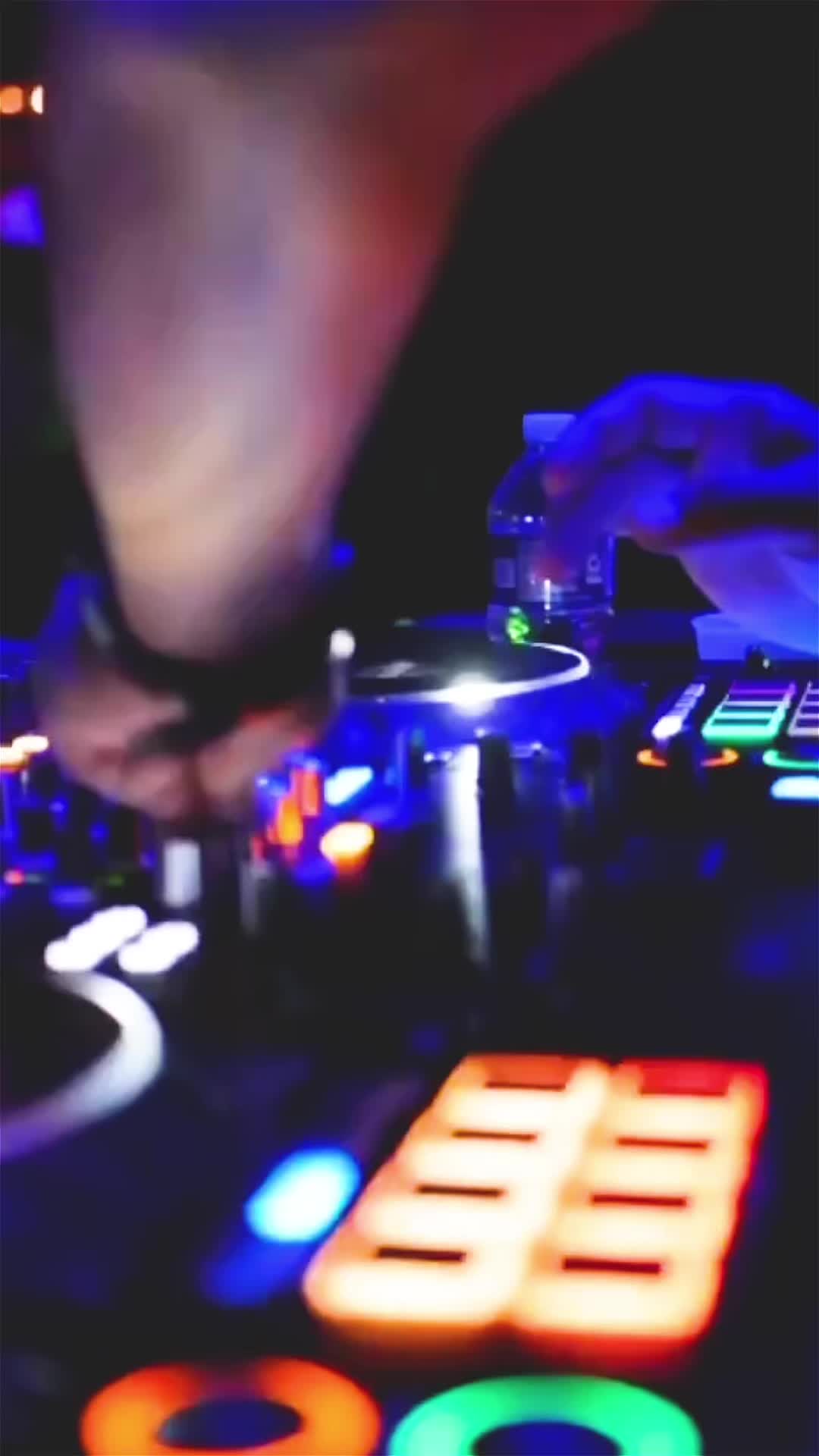 @DJ VICKY NYC