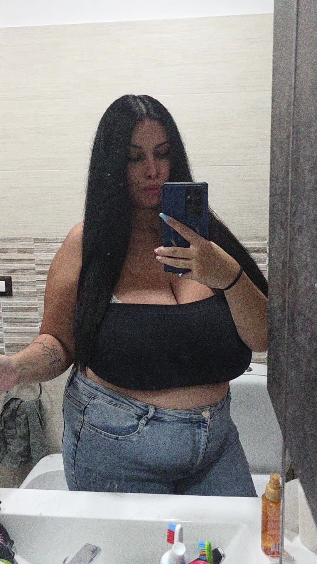 @👽