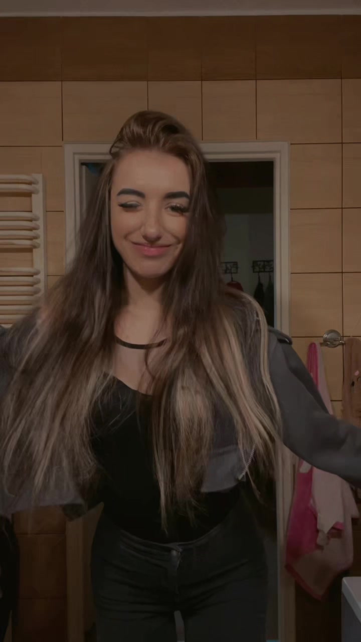@_beluniaaa_
