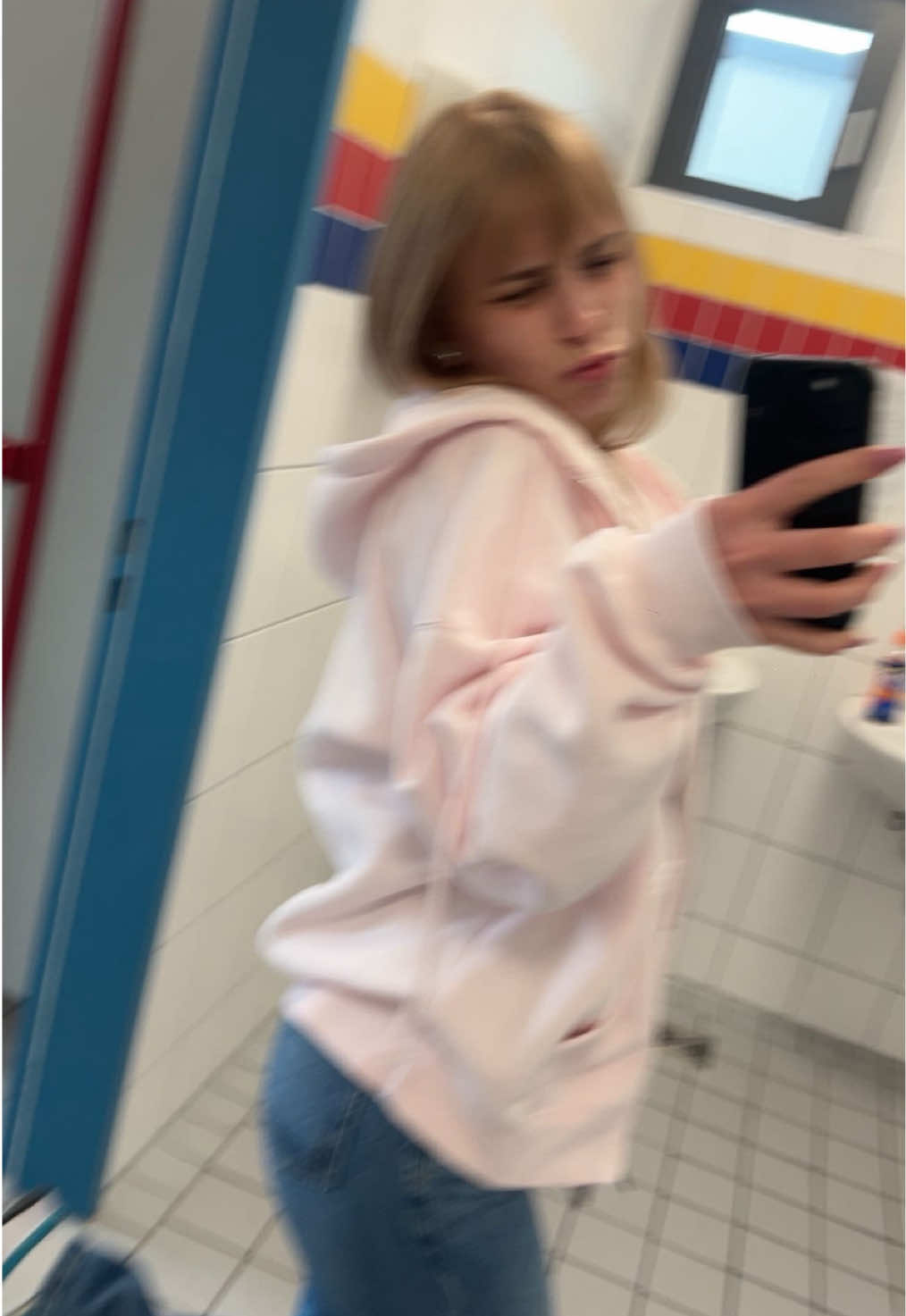@romyyy 🦘