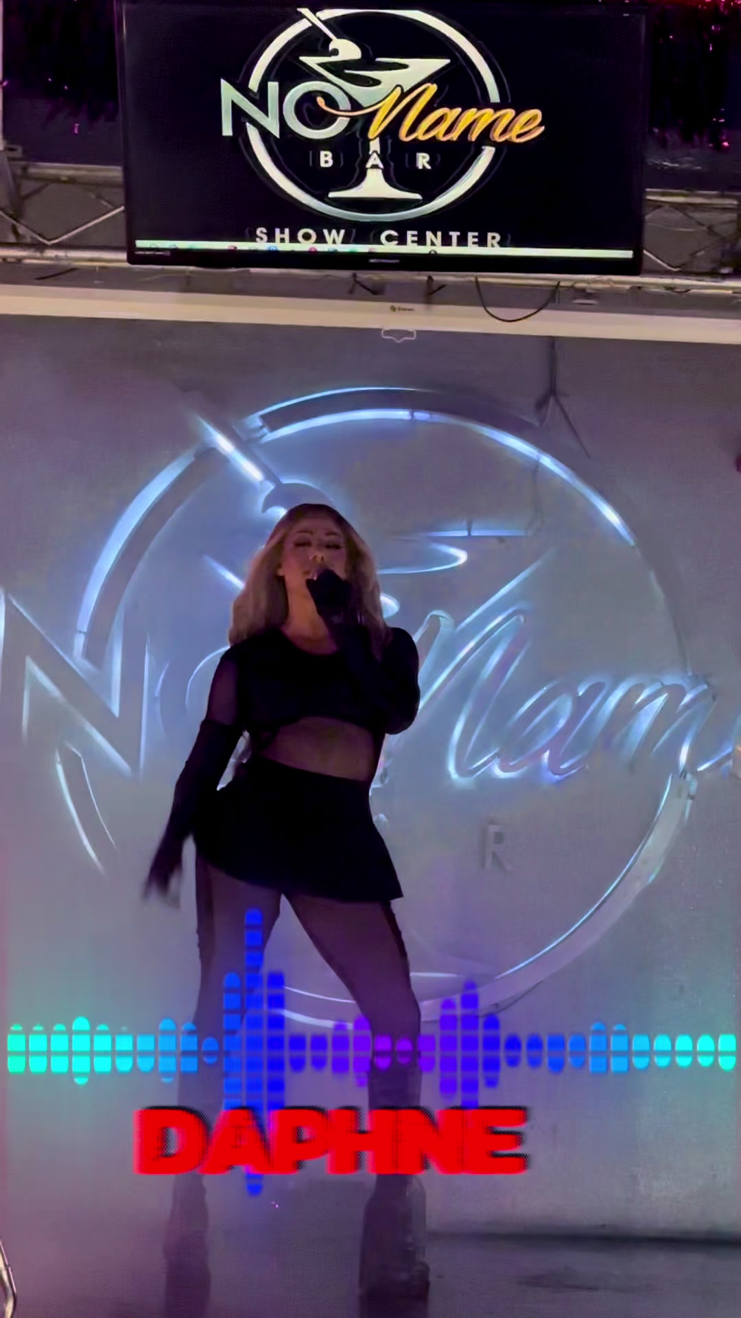 @nonameshowcenterbar