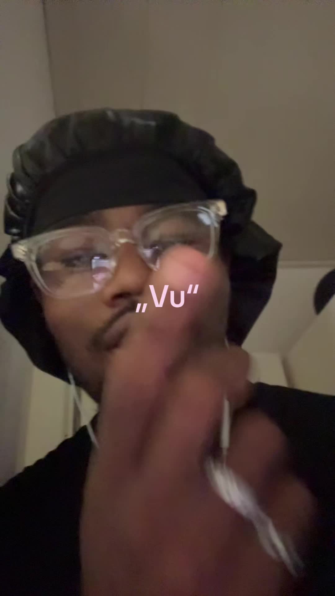 @theonethelov3R