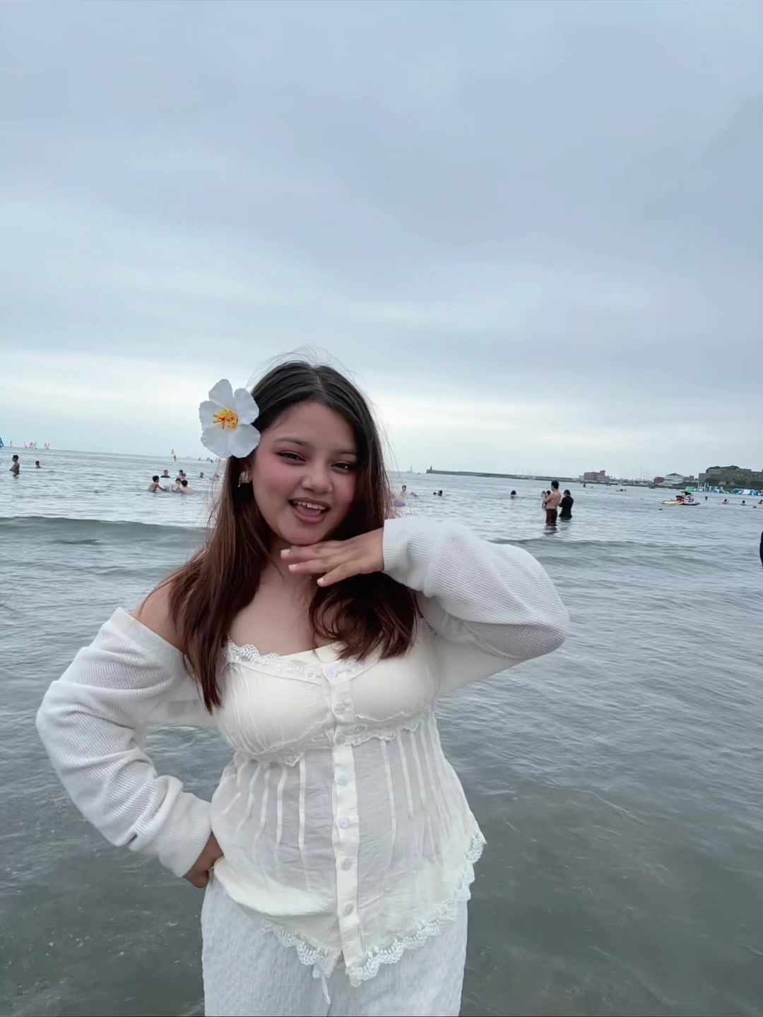 @Sacheeta🦢