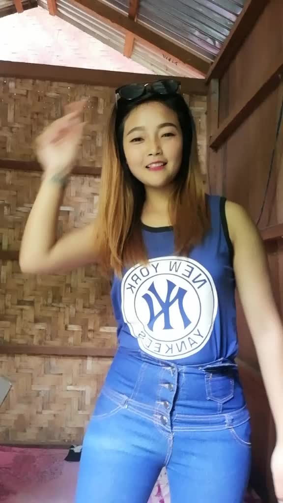 @Ei Ei San