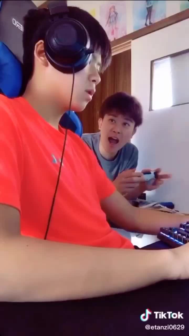 @ワタナベ