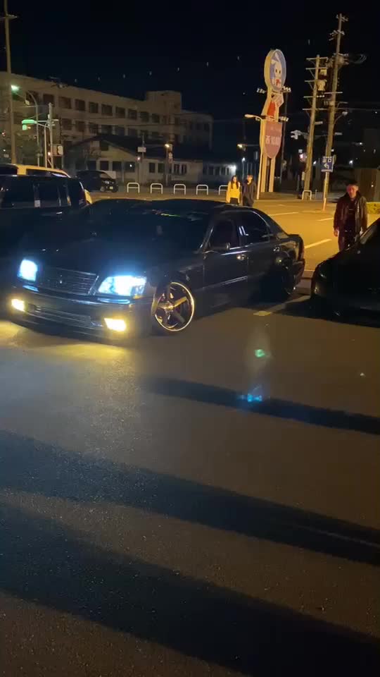 @๐ฉ