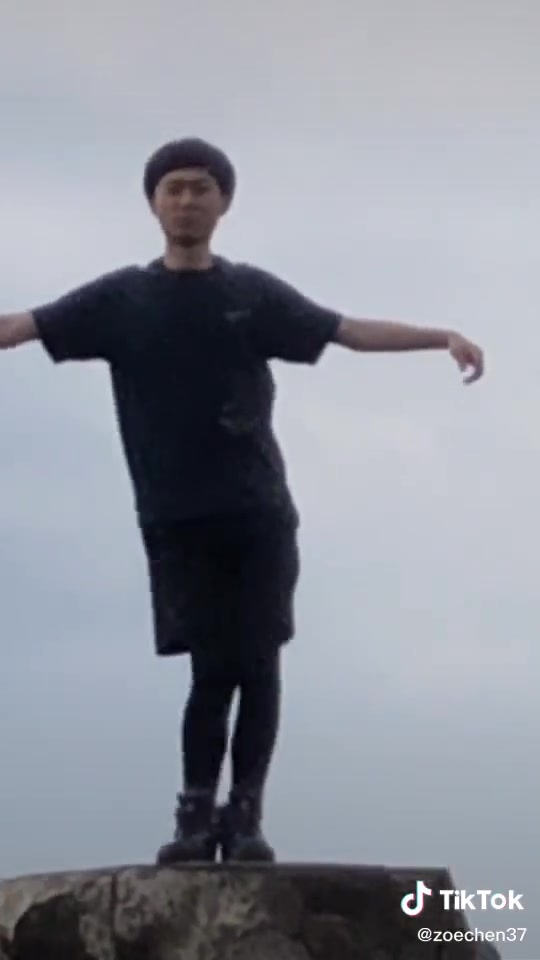 @BUZZ ASIA🚀