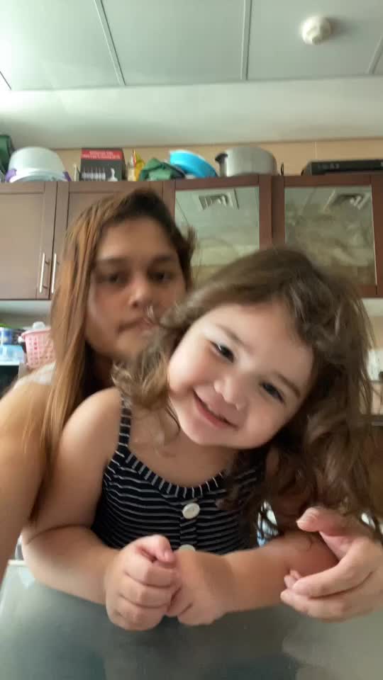 @EllieLoveMarie❣