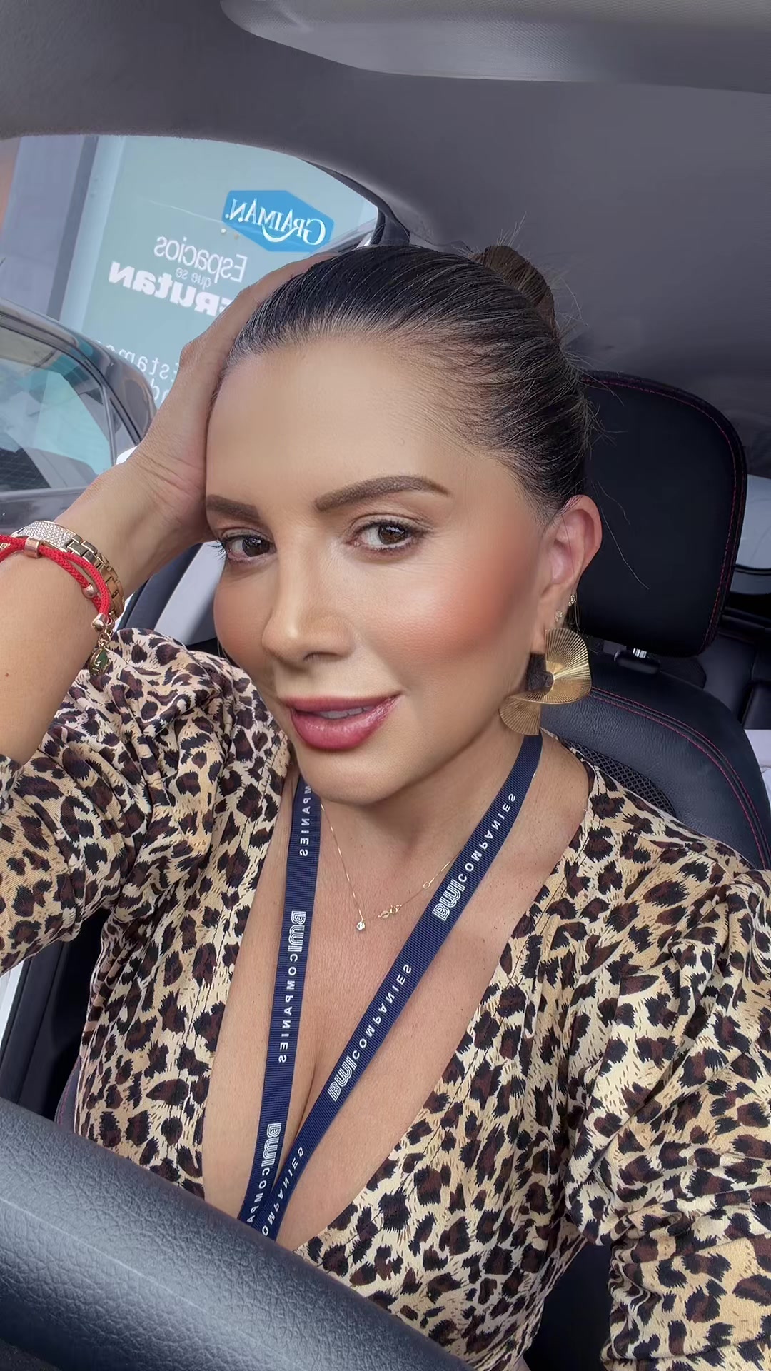 @Anna Karyna