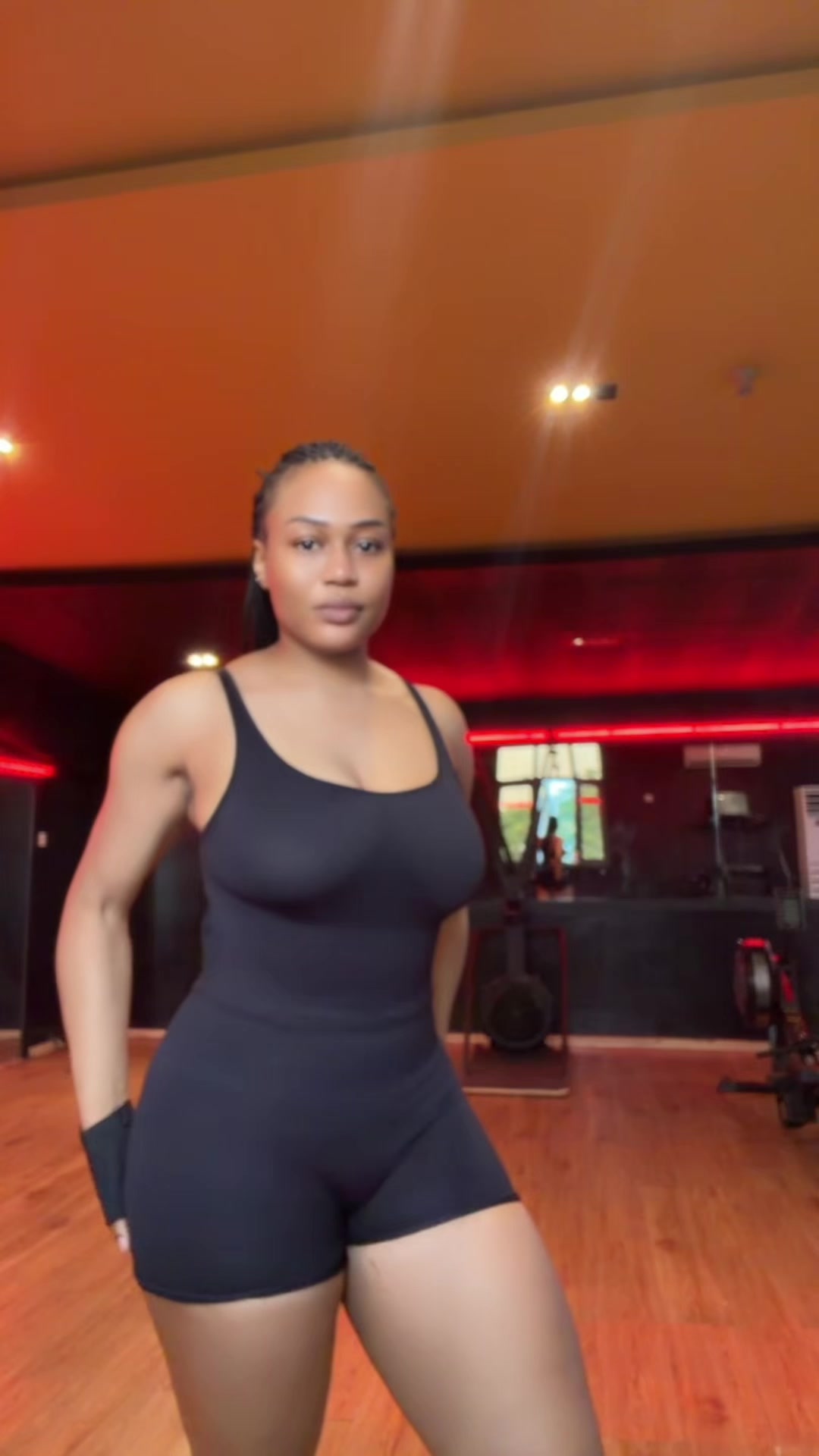 @Vandora_Vandora