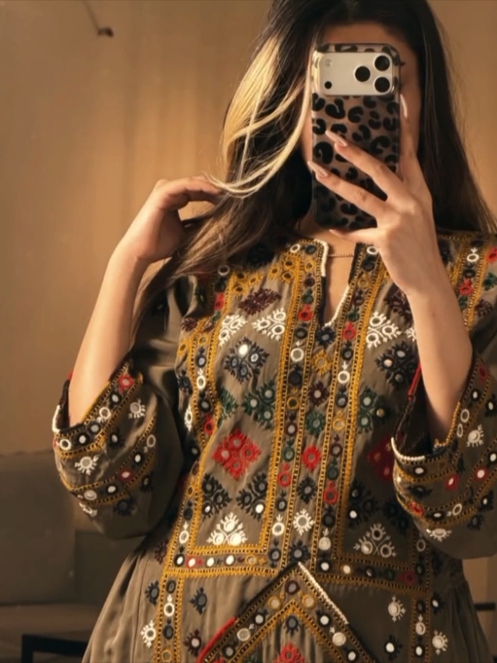 @ᔕᗩᖇᗩ