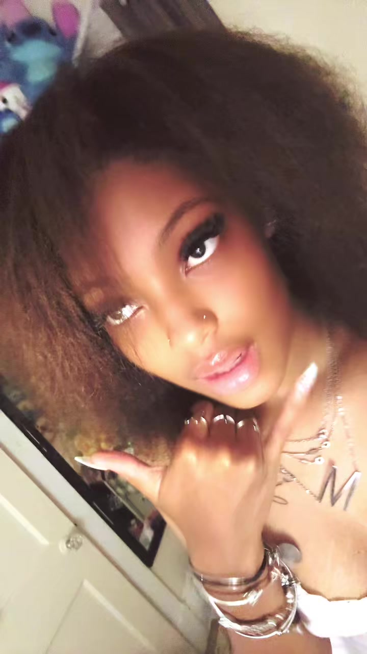 @kissmiass