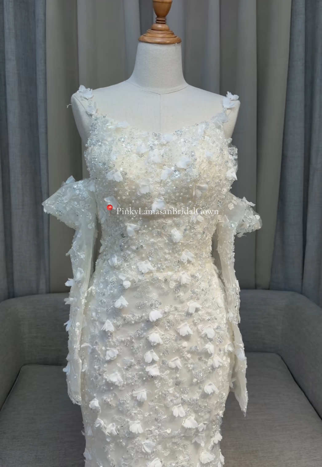 @pinkylamasanbridalgown