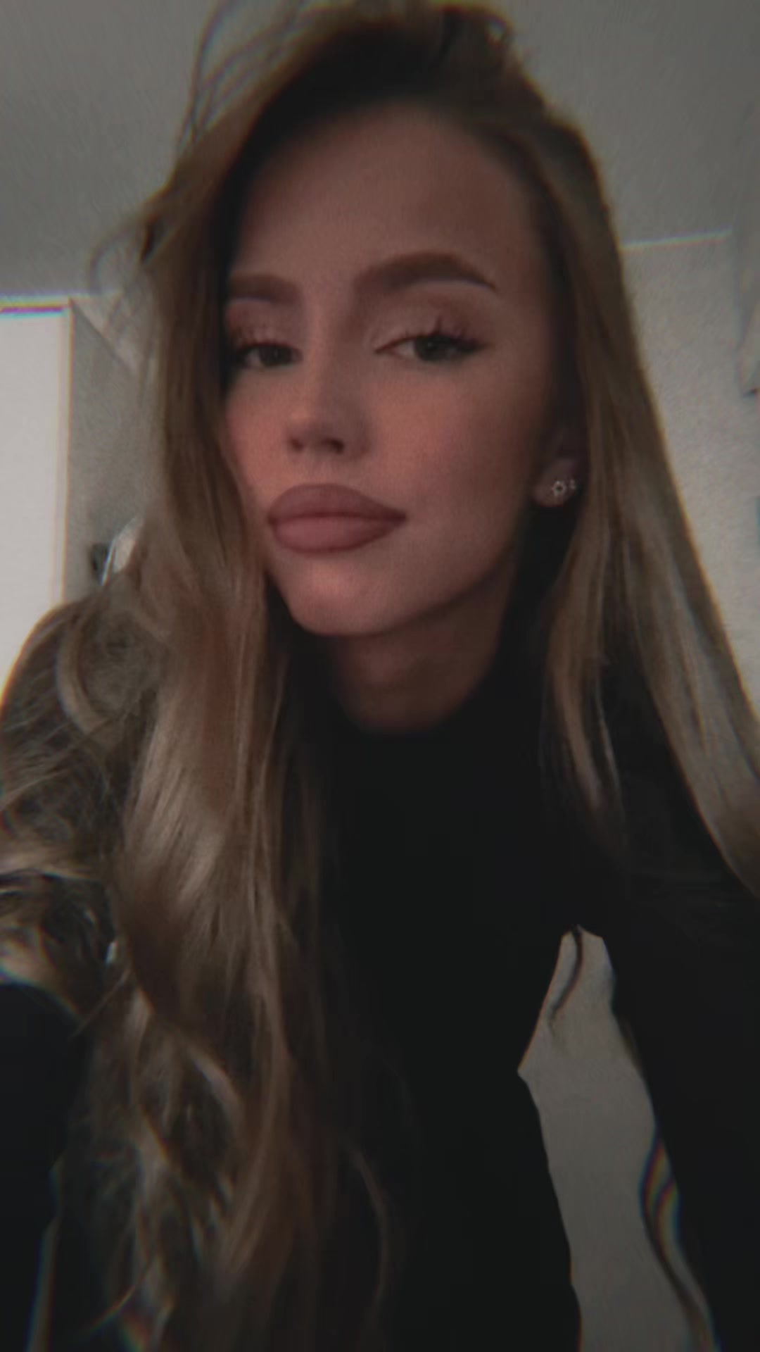 @алёночка🎀