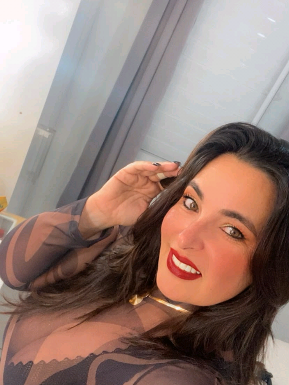 @renata_com