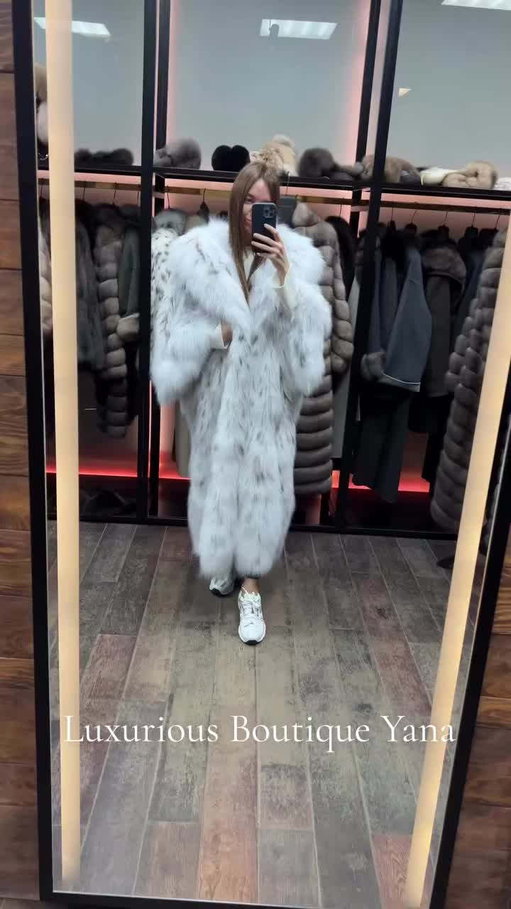 @Luxurious Boutique Yana