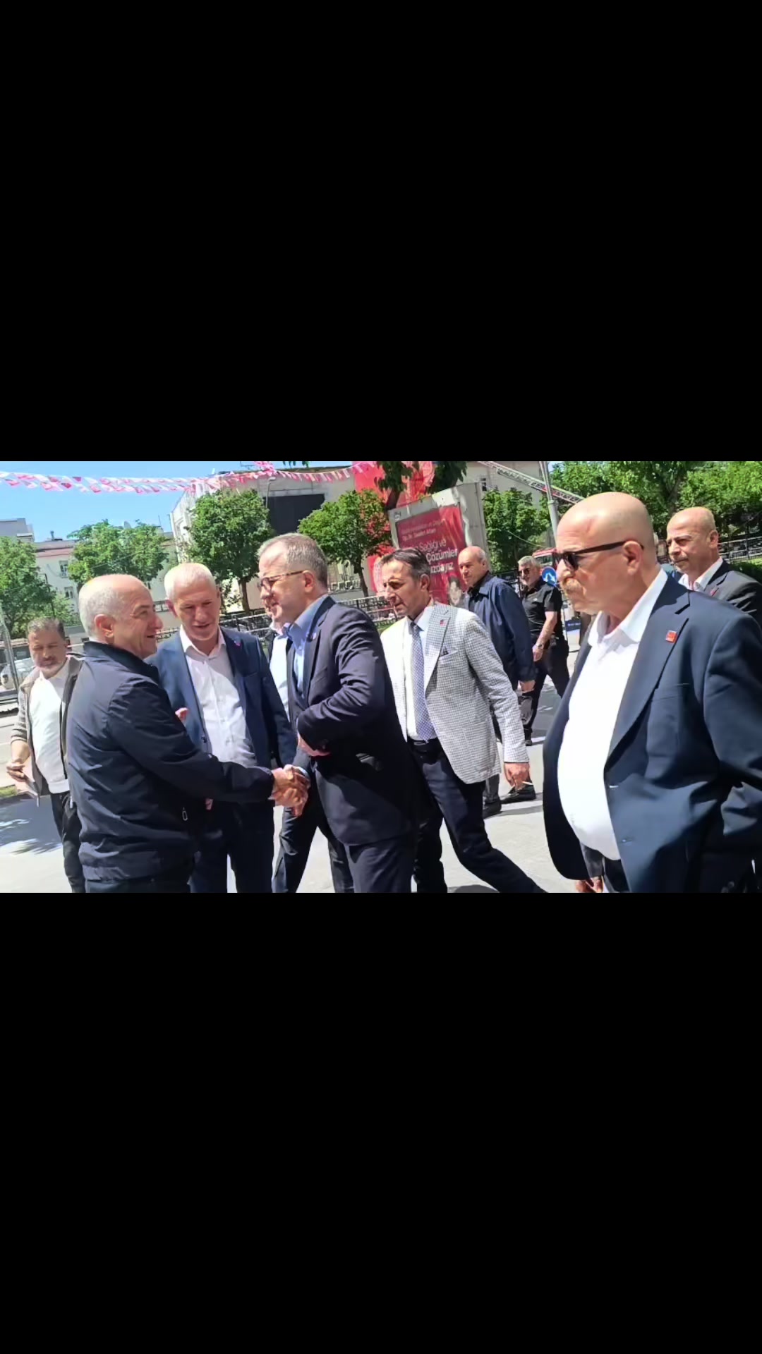 @Servet Barlık