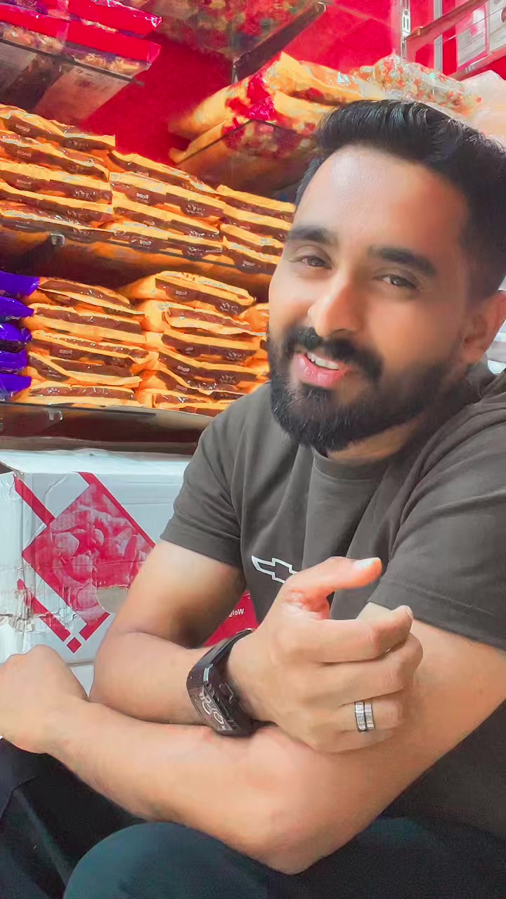@raazrasiq
