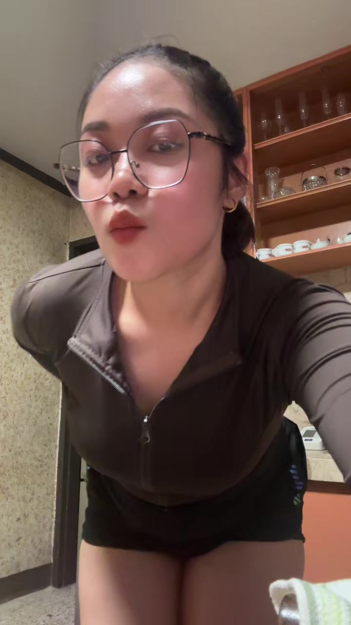 @Zeyliean21