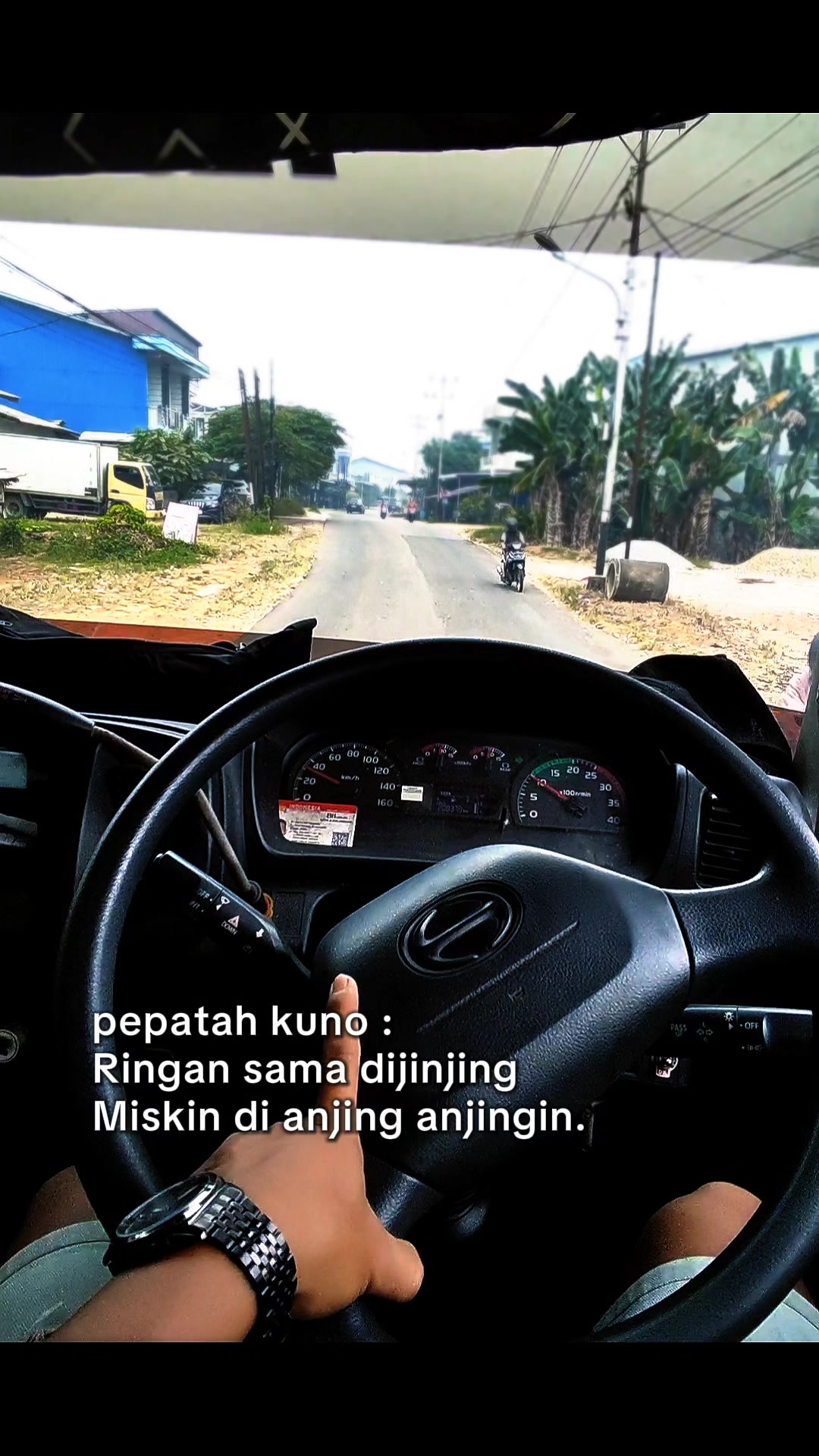 @apoy