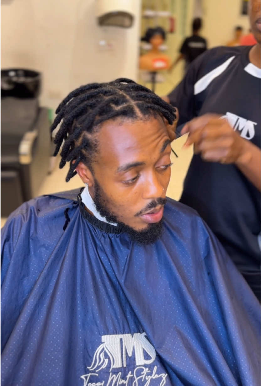 @Dreadsbytms