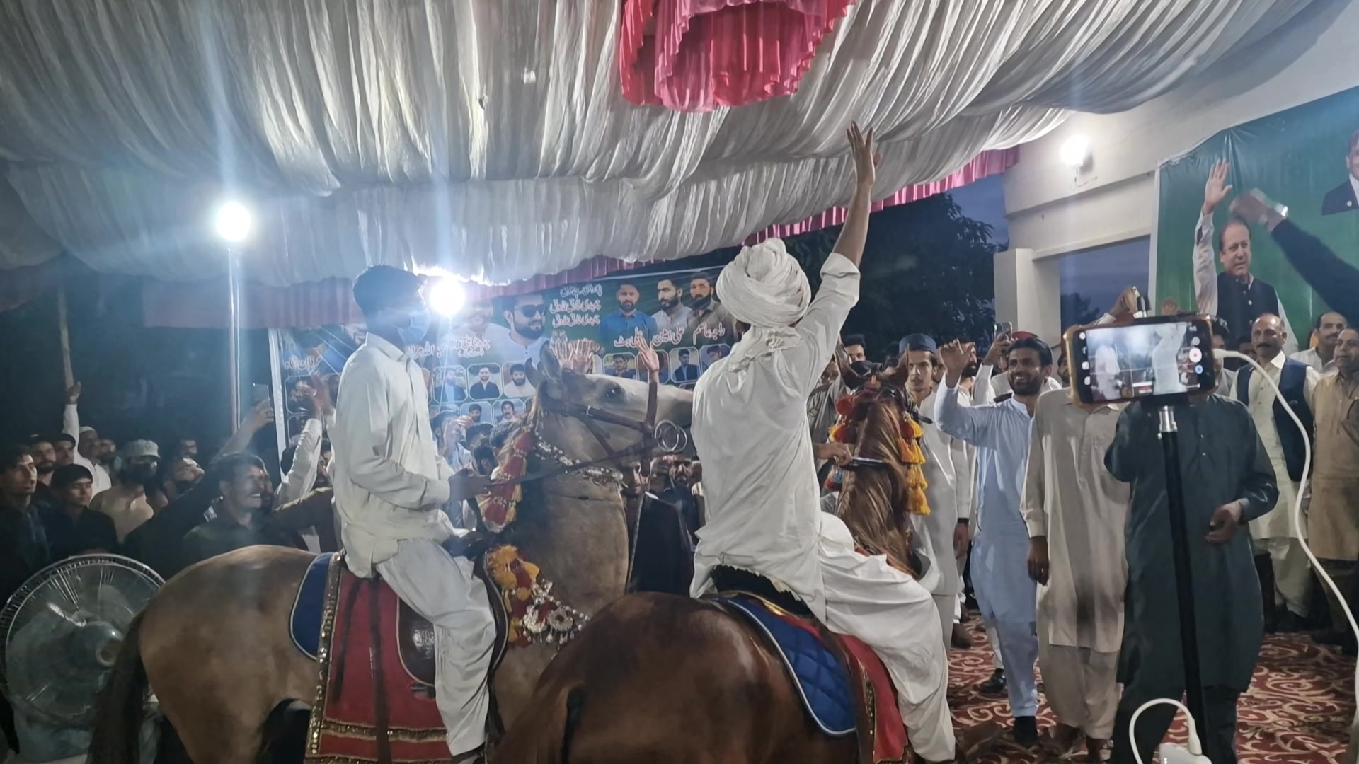 @shuJaa_Bhai