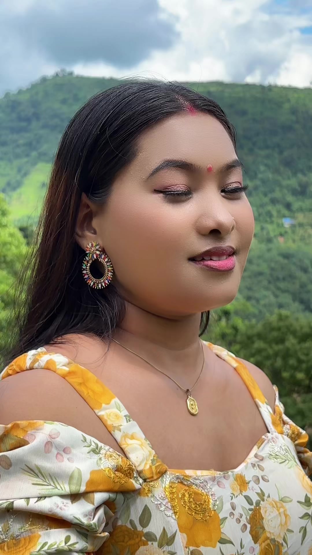 @Miss thapa 💋🤞