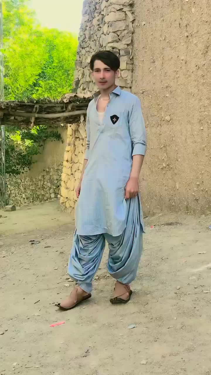 @🦅MUHEEB SARKAR 😎